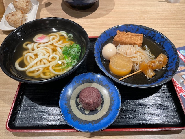 資さんうどん　おでん　おはぎ